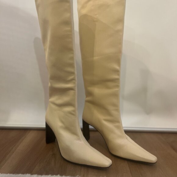 NWT WALLY HIGH HEEL BOOT CREAM with BLACK HEELS - Picture 7 of 7